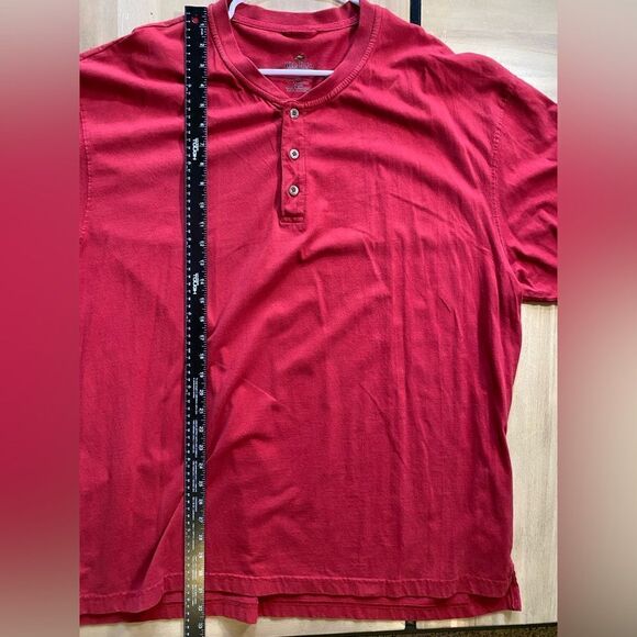 Red head red tshirt‎ - Picture 6 of 6